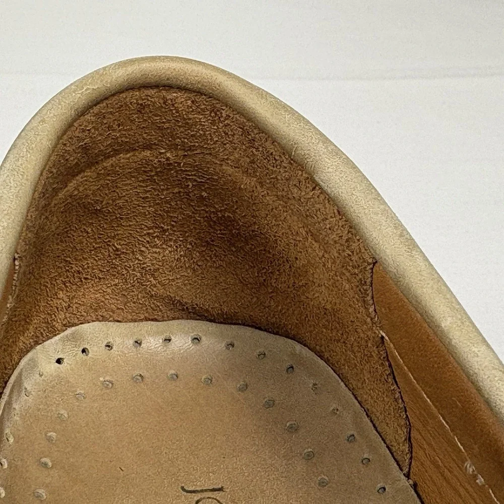 Johnston Murphy Passport Beige Leather Tassel Kiltie Loafers 9M Brazil EUC